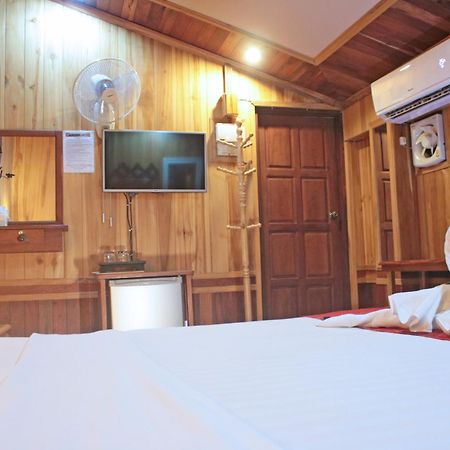 Apple Pensión Luang Prabang Habitación foto